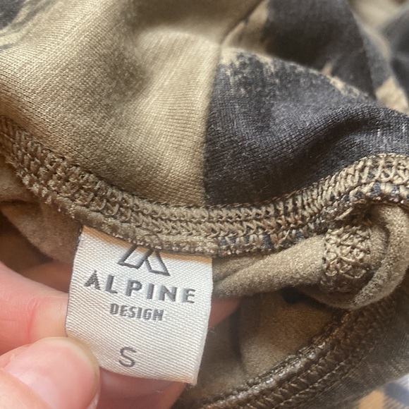 Alpine design Size small yoga fitness leggings with pockets - Picture 6 of 8